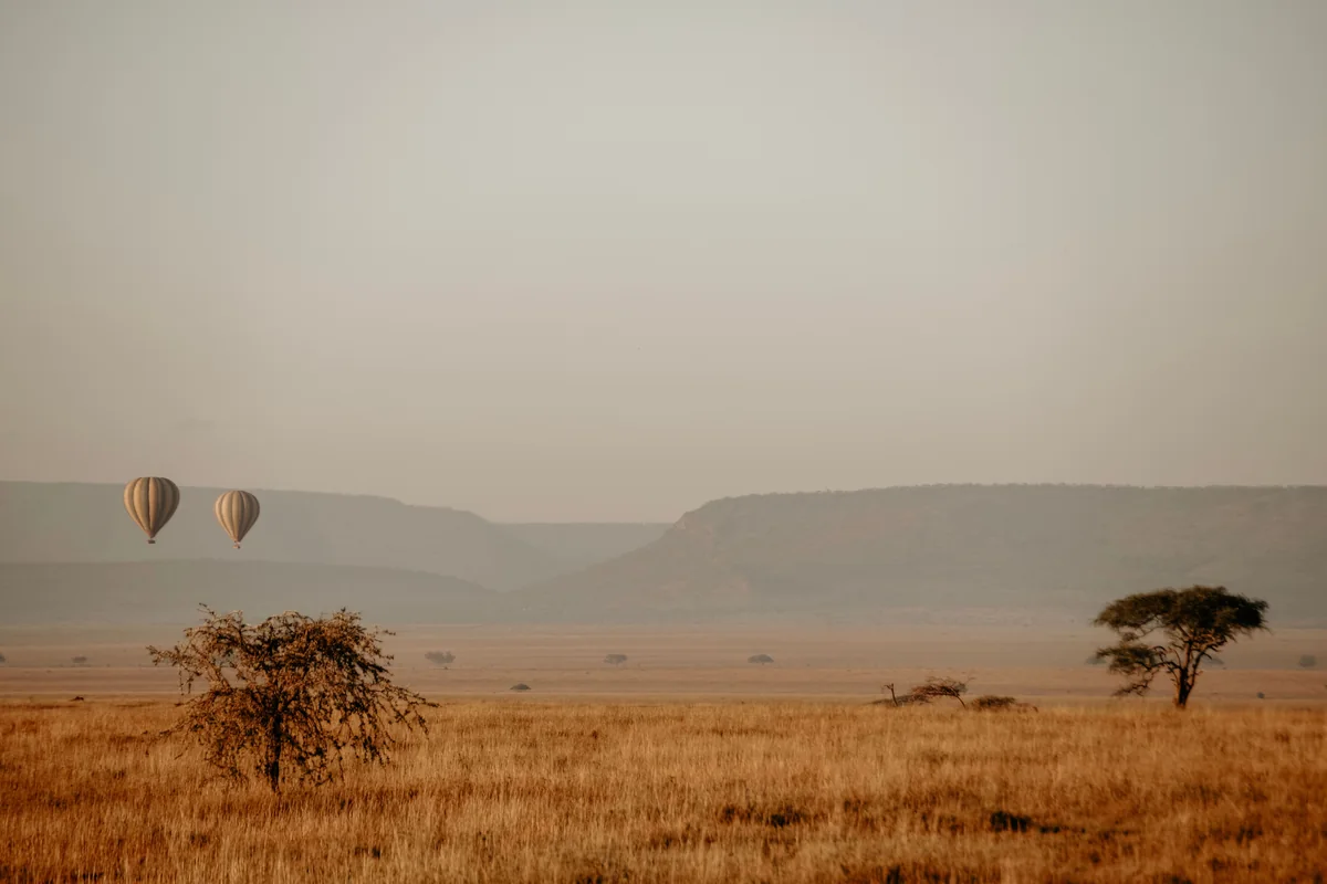 Hot air balloon sunrise flight in Serengeti, Tanzania